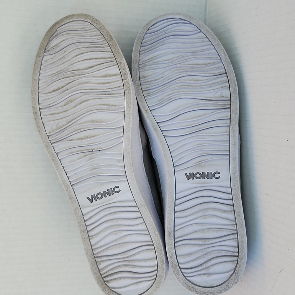 VIONIC KANI SUEDE SLIP IN SHOE - Picture 5 of 10